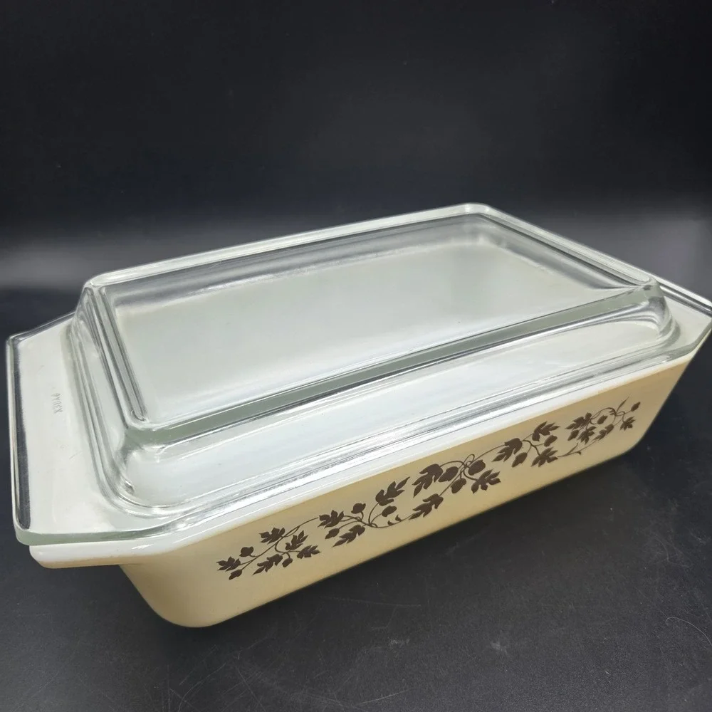 Vintage 1960's Pyrex 575B Gold Acorn Leaves Casserole Server Dish 2 Qt + Lid USA